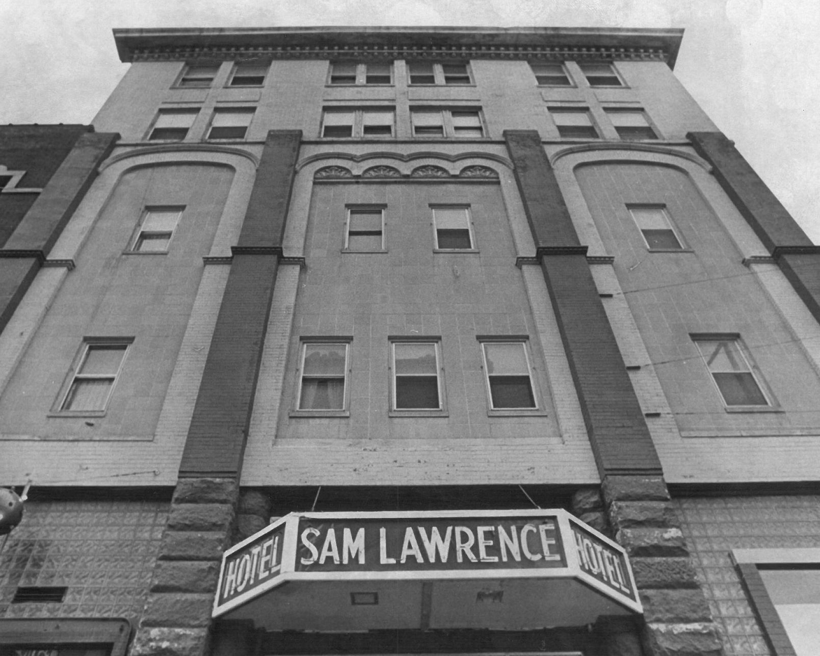 Sam Lawrence Hotel